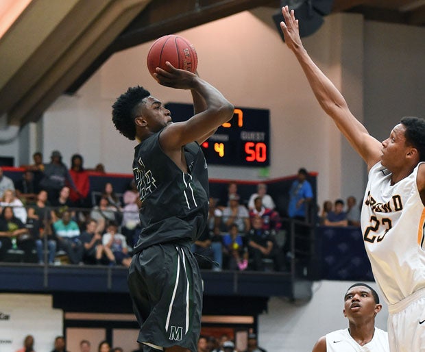 Moreau Catholic senior Oscar Frayer looks to lead the Mariners toward a state title.