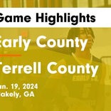 Basketball Game Recap: Terrell County Greenwave vs. Calhoun County Cougars