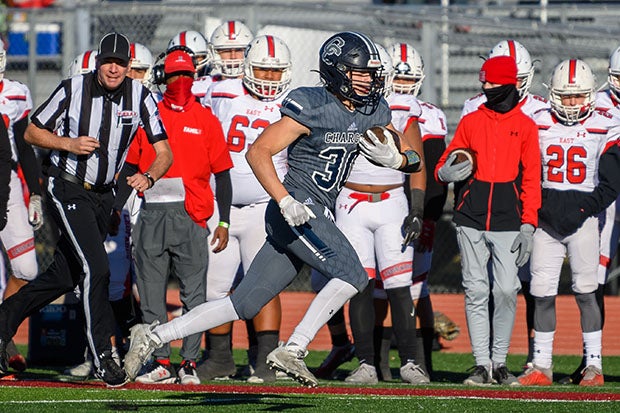 Cody Hagen hauled in 55 passes for 1,184 yards and 18 touchdowns in 2020 for Corner Canyon.