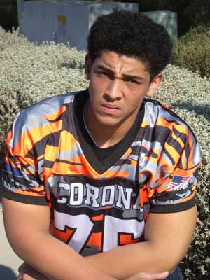 Uncommitted star tackle Andrus Peat, whose fatherplayed in the NFL, is developing a much strongerwork ethic. It has college programs salivating, thoughhe has made no indication of where he might go.