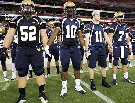 In a battle of undefeated teams Mountain Pointe faces off with Desert Vista.