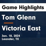 Victoria East snaps three-game streak of losses on the road