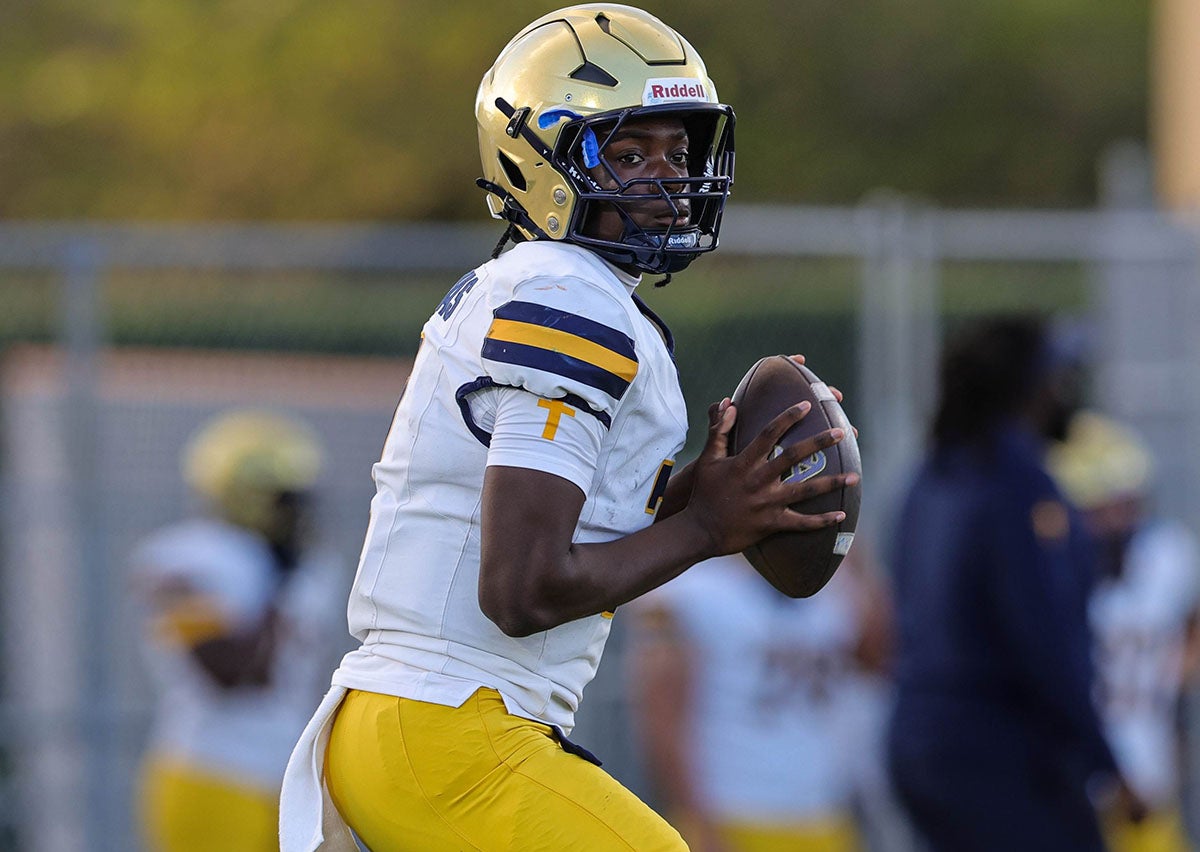 After a big night in Thursday's state championship game St. Thomas Aquinas finished the season with 3,084 yards of total offense while accounting for 36 touchdowns. (FILE PHOTO: Jeff Klein)