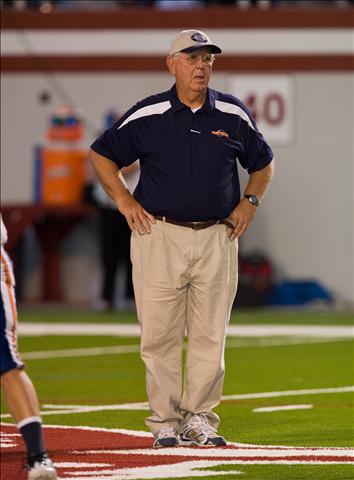 Northside (Warner Robins, Ga.) head coach Conrad Nix has
guided the Eagles to an undefeated record and a No. 24
ranking in the Xcellent 25.