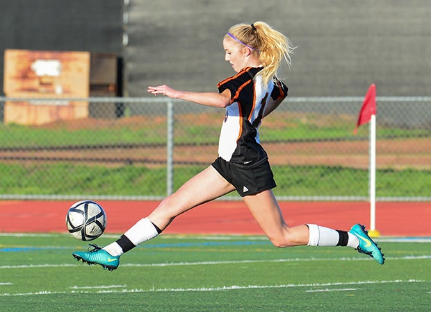 California (San Ramon) defender Rachel Leonardi takes a touch during a junior varsity game against Amador Valley.