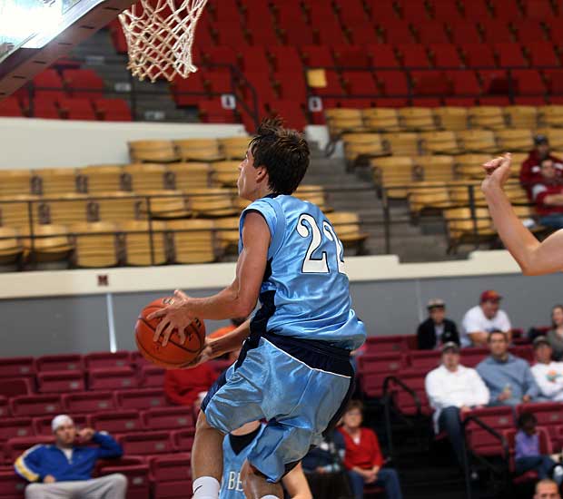 Marshall Henderson, Bell