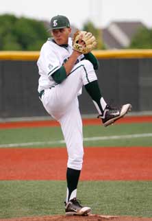 Cody Kukuk, a hard-throwing lefthander,can choose between a likely pro offer orthe University of Kansas.