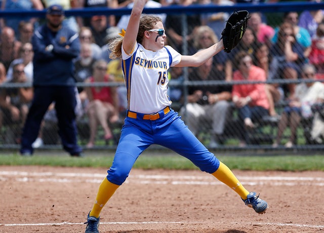 Raeanne Geffert of Seymour (Conn.) was among the regional stars named a MaxPreps/NFCA Player of the Week for April 13-19.