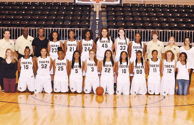 Broken Arrow girls basketball is this week's winner of the Oklahoma Team of the Week, presented by the Oklahoma National Guard.