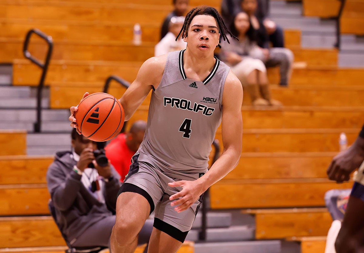 Five-star Class of 2026 prospect Tyran Stokes averaged 19.9 points, 5.5 rebounds and 2.5 assist per contest on the Nike EYBL circuit this spring. (Photo: Ed Turlington)