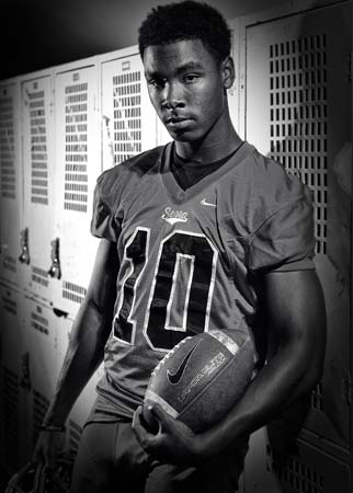 Linebacker John Houston