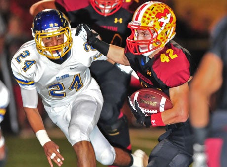 Mission Viejo's Alex Suchesk (42) was on the move.