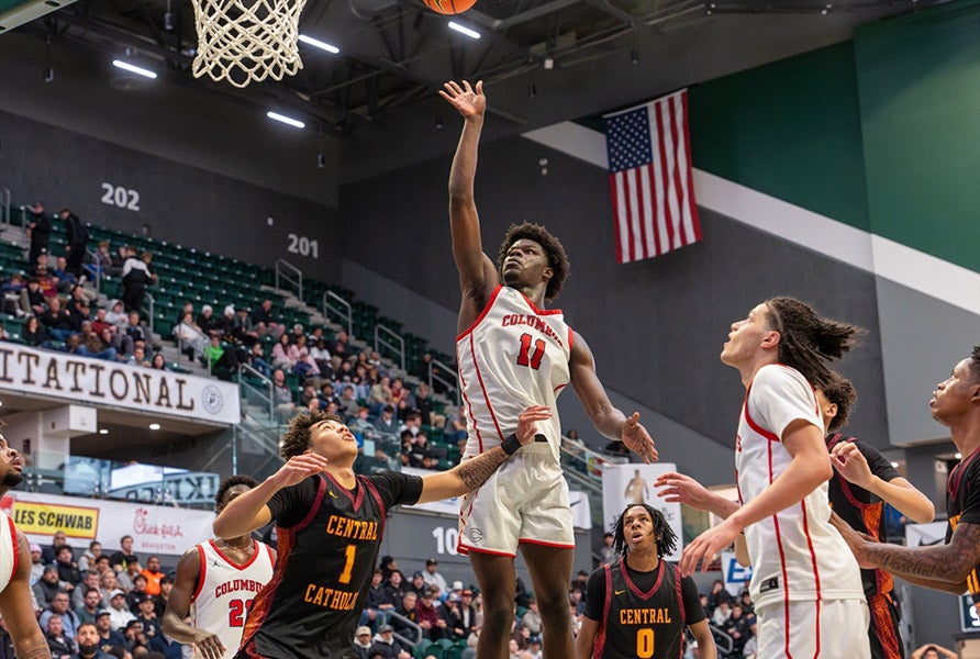 Caleb Gaskins and Columbus look to close out their postseason run with unprecedented fifth consecutive Class 7A state title. (PHOTO: Troy Tsuma)