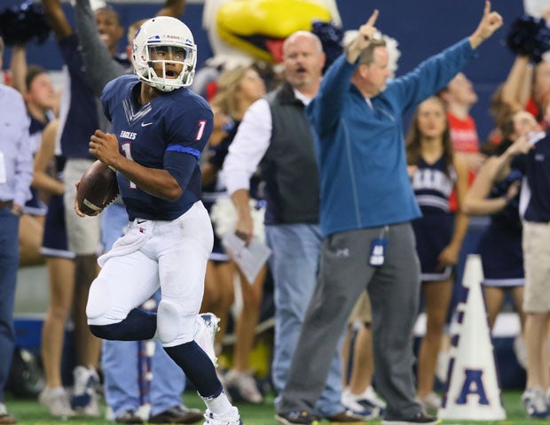 Allen quarterback Kyler Murray scores on a 46-yard touchdown run in the fourth quarter.