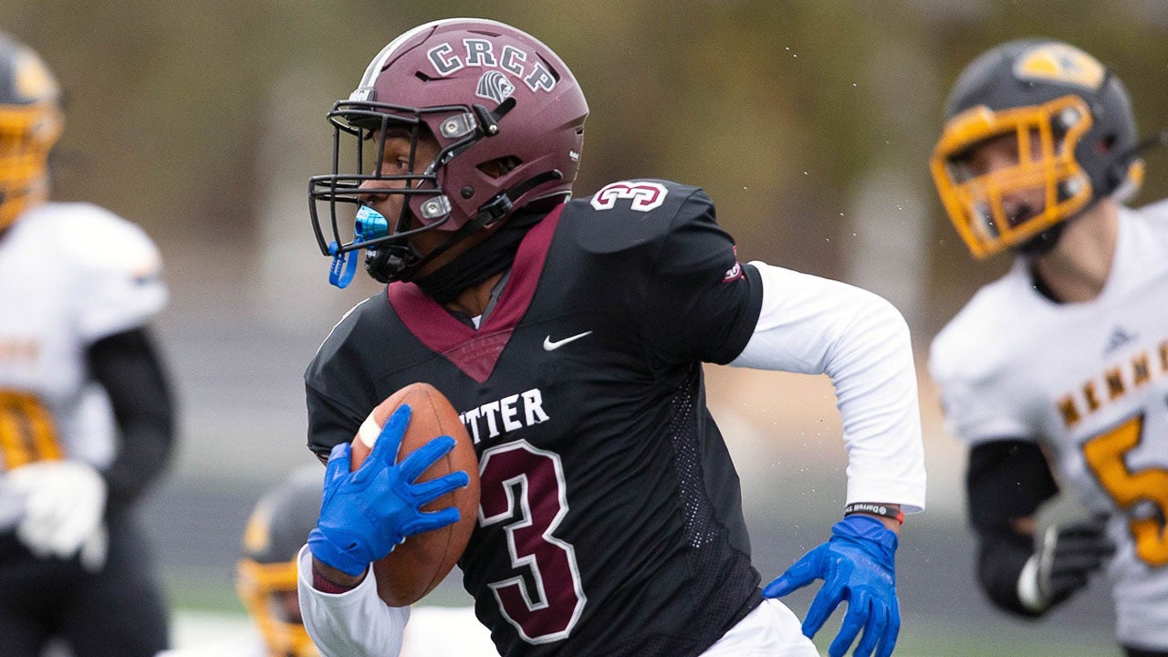 High school football: MaxPreps Junior All-American Luther Burden stars in second 2020-21 season