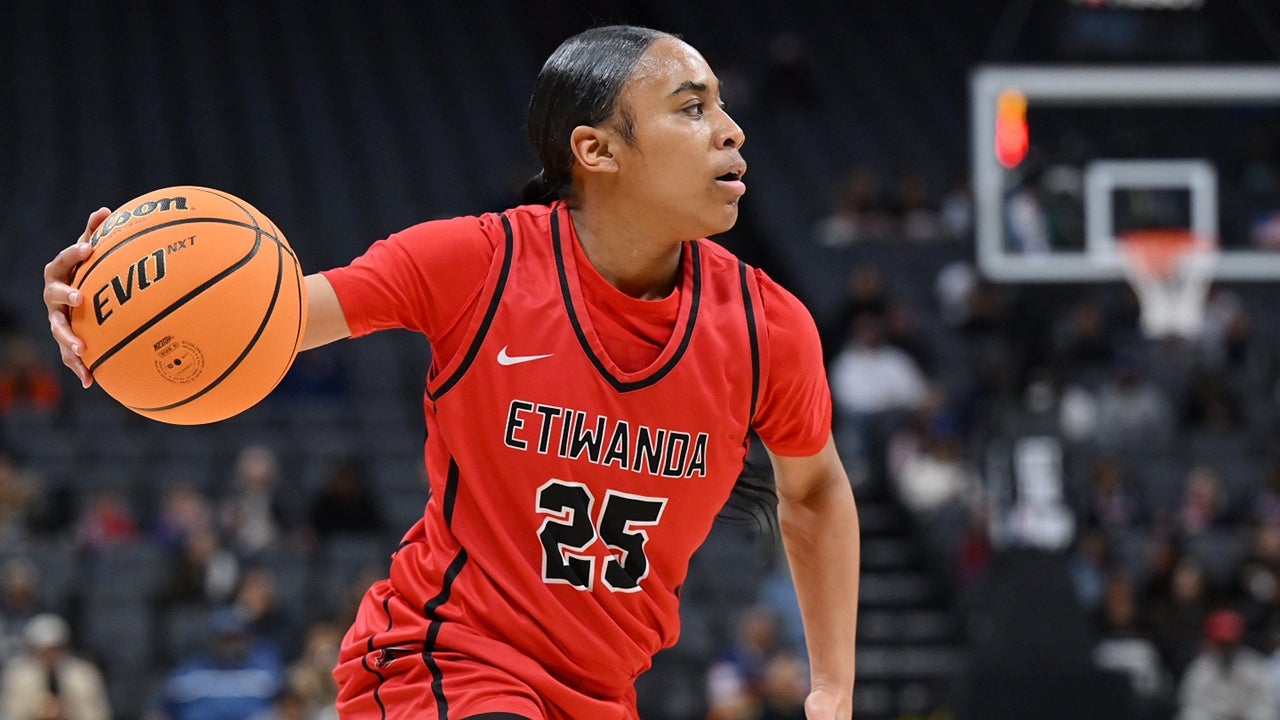 Aliyahna Morris named 2024-25 California MaxPreps High School Girls Basketball Player of the Year