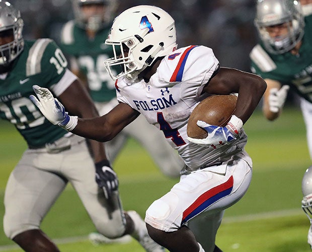 Folsom running back Daniyel Ngata