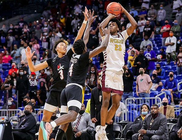 Terrance Arceneaux rises for the game-winner in last season's Class 5A state title game.