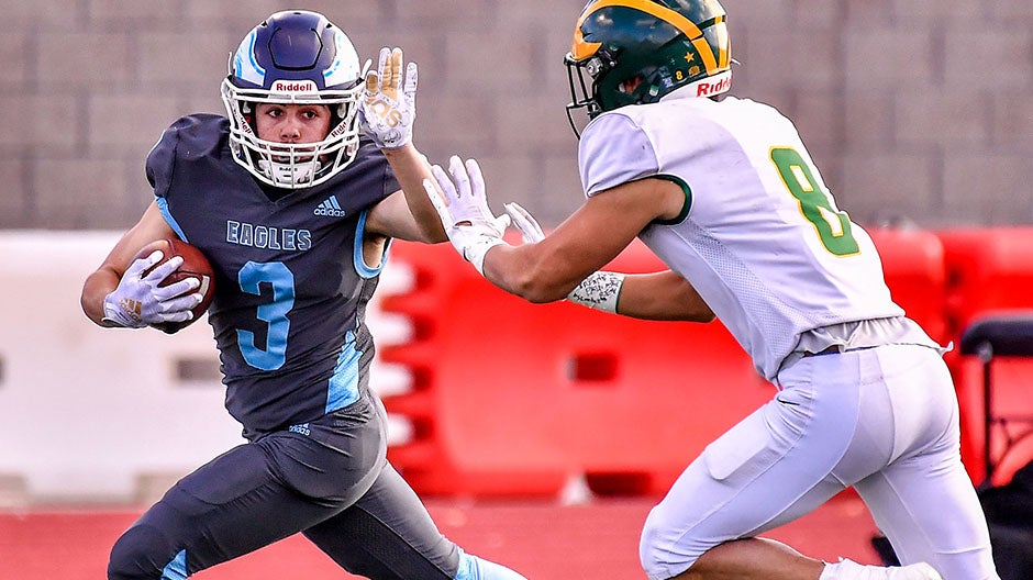 Colin Riley makes a catch in the CIF Division 2-A finals Saturday at Saddleback College in Mission Viejo. (Photo: Louis Lopez)