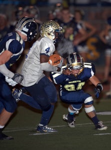 Elk Grove leading rusher Robert Frazier.