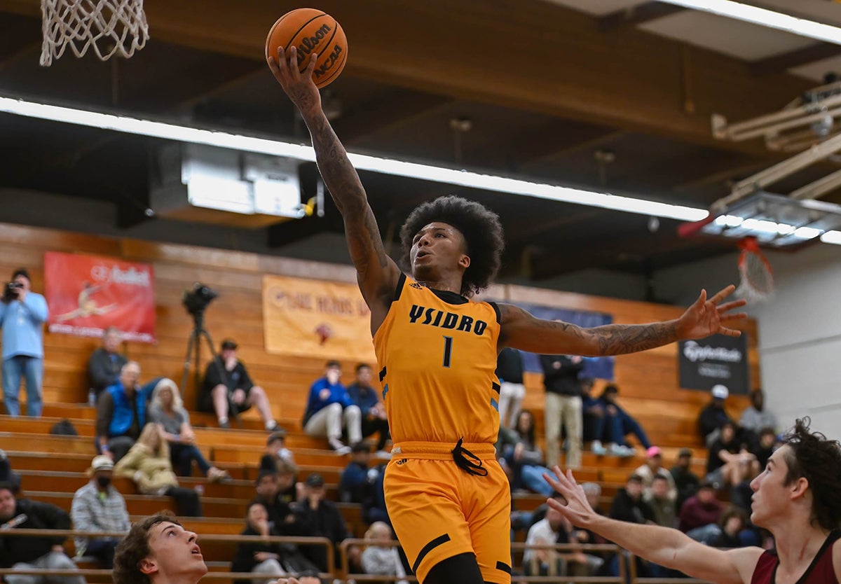 Senior Mikey Williams of San Ysidro has averaged 37.3 points per contest in his last three games. (Photo: Justin Fine)