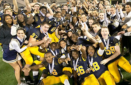 St. Thomas Aquinas is second in the MaxPreps Cup standings after a stellar fall sports season.