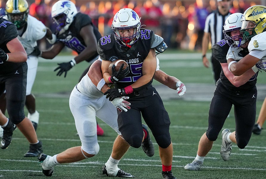 High school football rankings: No. 14 in this week's MaxPreps Top 25, Brownsburg begins quest for third straight state title in Indiana