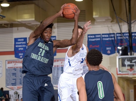 Overland, with standout De'Ron Davis in the middle, is the favorite to repeat in Class 5A. The Trailblazers take on Chatfield in the semifinals Friday in Boulder.