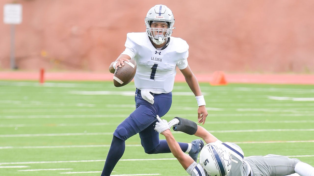 Cameron Dyer named 2024 MaxPreps New Mexico High School Football Player