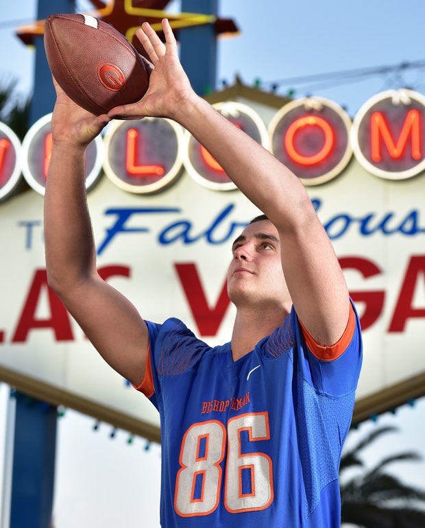 Tight end Grant Carriga