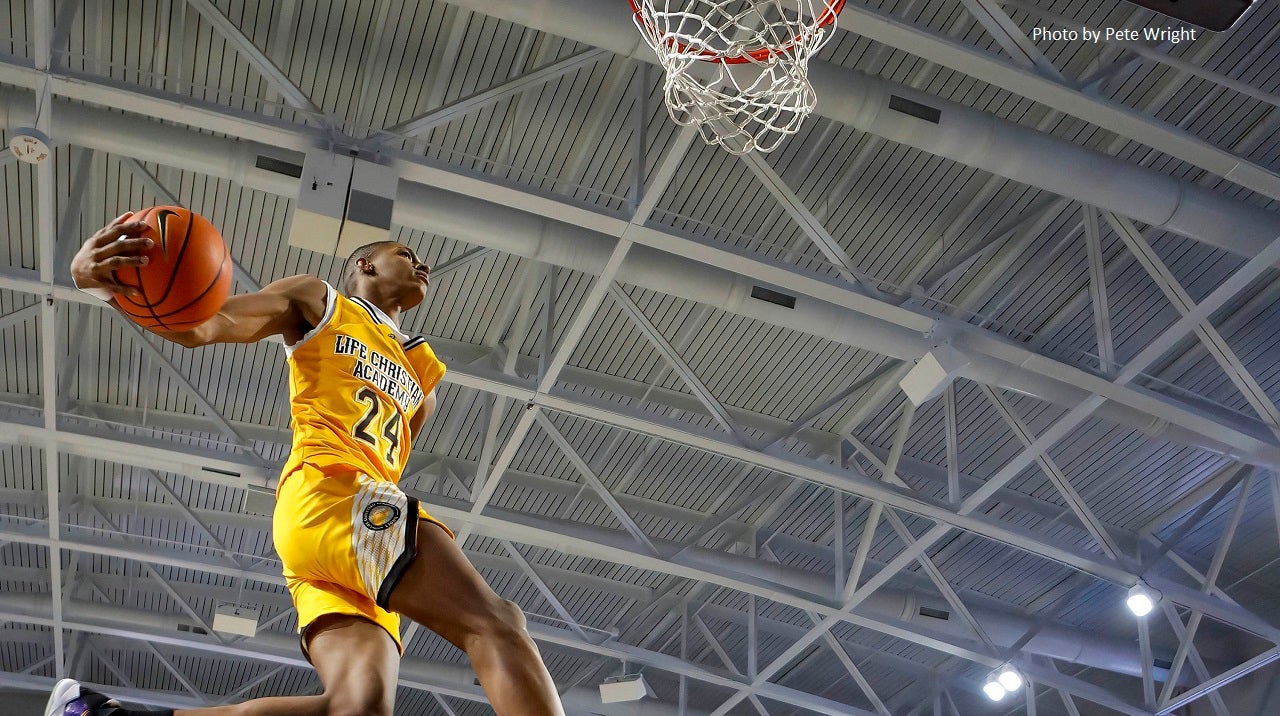 Watch: Hansel Enmanuel brings the thunder, wins City of Palms dunk contest