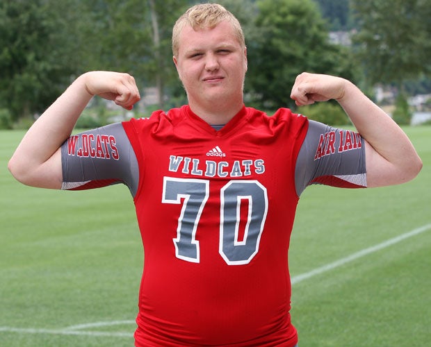 Offensive/defensive lineman Chris Schlichting, Mount Si HS