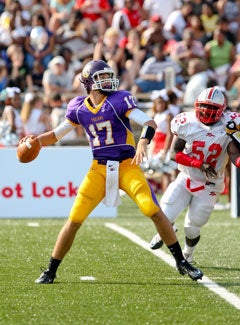 Northwestern quarterback Justin Worley.