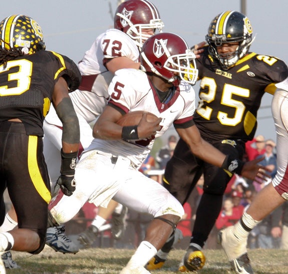 Durron Neal doesn't figure to run inside much in college, but he'll be over the field in 2011.