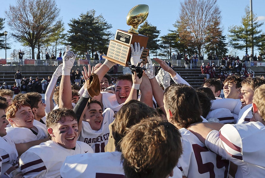 High school football: Longest active win streak in every state