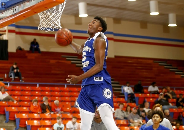 The MaxPreps Freshman of the Year in 2016-17, Kyree Walker is living up to the hype in his first year at Hillcrest Prep in Arizona.