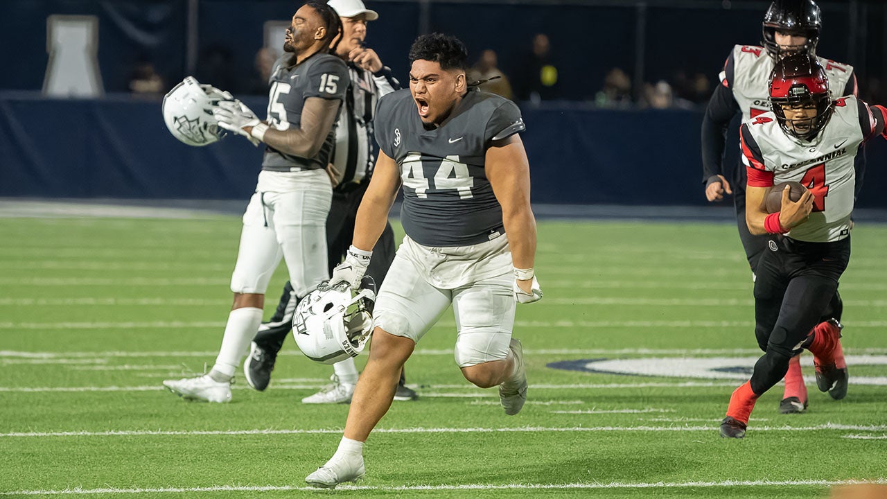 WATCH: No. 3 St. John Bosco wins thriller over No. 19 Centennial, sets up rematch with No. 5 Mater Dei for section title