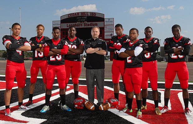 Cedar Hill, the No. 1 team in the country, is the top team in Texas heading into the 2014 high school football season.