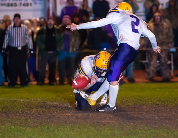 Escalon threw the NorCal Division III group into murkiness with a last-second field goal to beat Placer, which had held the top spot.