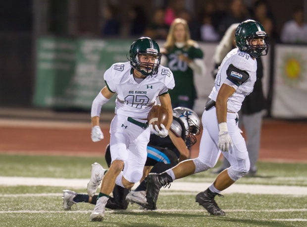 Rio Rancho battles Las Cruces for the New Mexico Class 6A football title on Saturday.