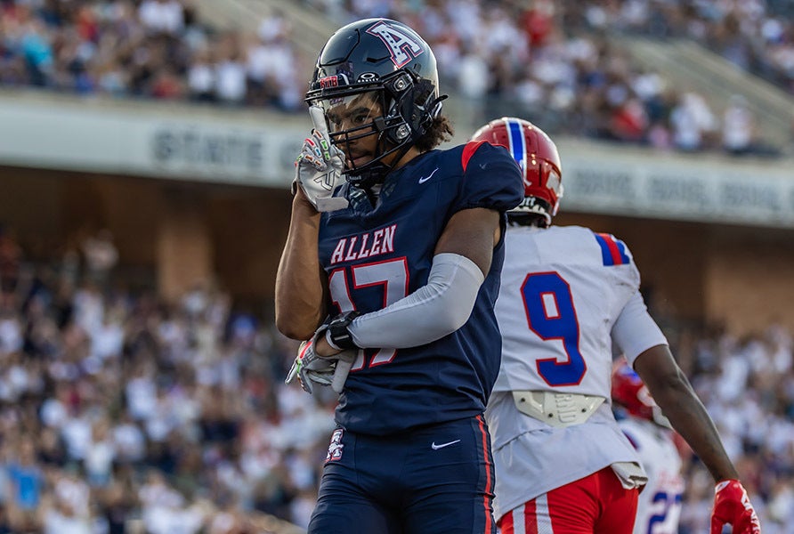 Junior wideout Cylas Siciliano struck a pose following his first quarter touchdown in No. 16 Allen's 26-7 win over No. 10 Duncanville on Friday in the MaxPreps Game of the Week. (PHOTO: Lynn Fritz)