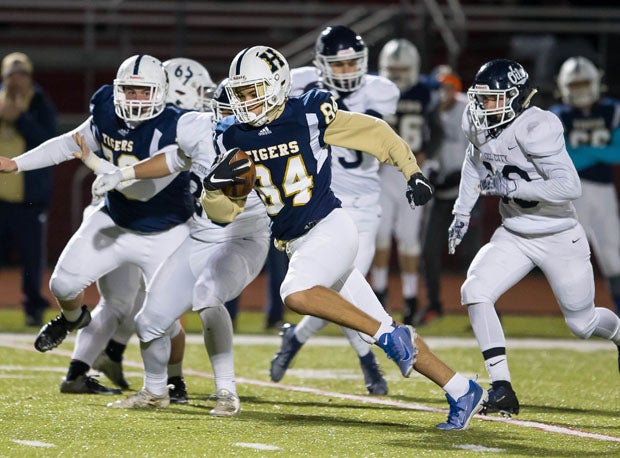 Oil City and Hollidaysburg battled in a 2019 Pennsylvania 5A playoff game. Pennsylvania is the one Big 10 state that hasn't committed to either playing high school football in either 2020 or 2021. 