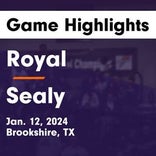 Sealy wins going away against Royal