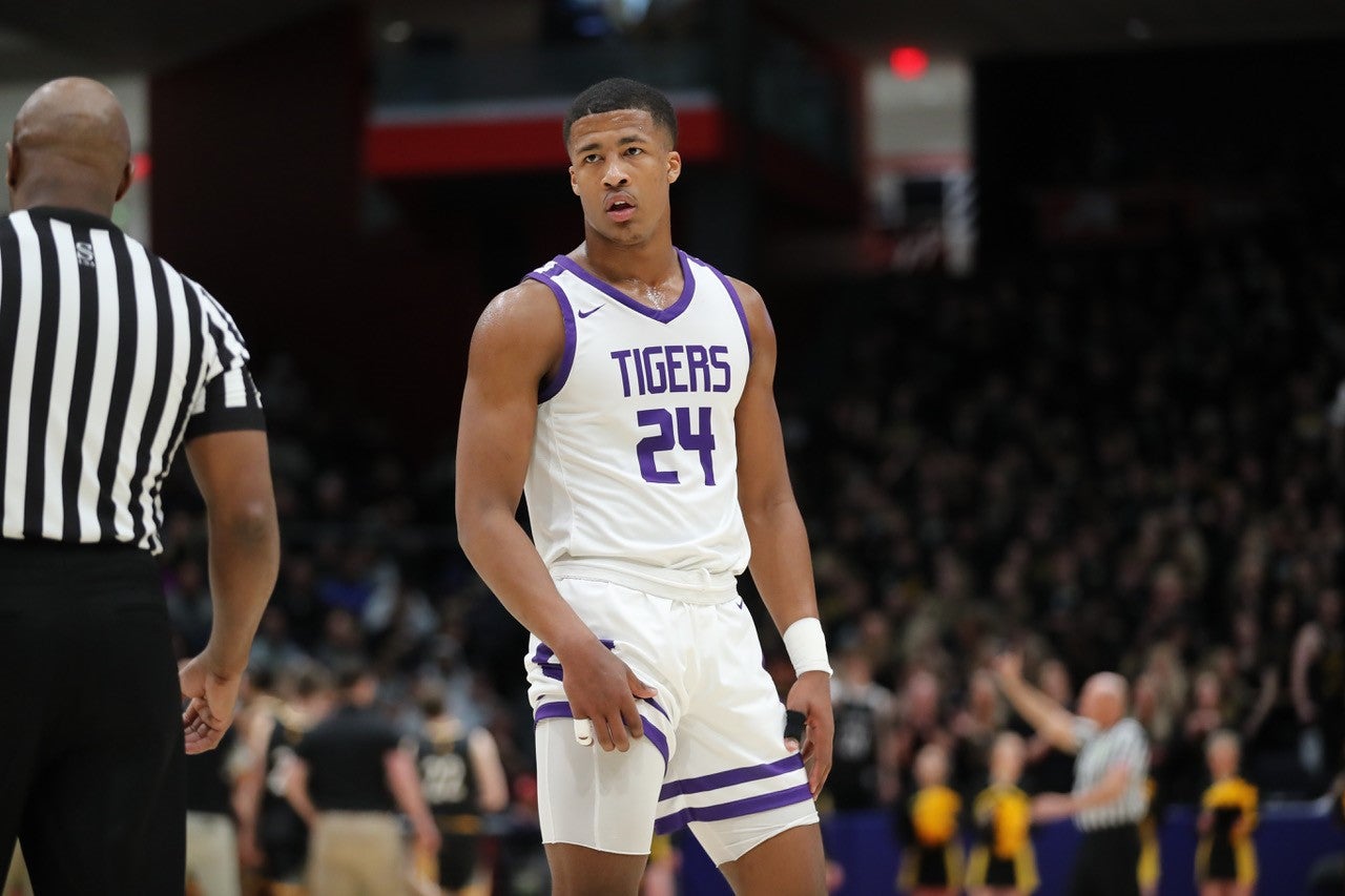 High school basketball: Pickerington Central shocks No. 4 Centerville 53-48, snaps Elks' 45-game win streak to win Ohio Division I state title