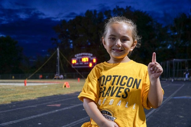 As of Monday evening, high school football programs across the nation scored 1,617 September touchdowns and drew 1,068 pledges from donors, raising $113,951 for the 2019 Touchdowns Against Cancer campaign.