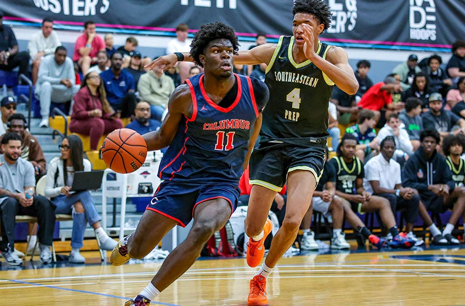 Five-star Miami signee Caleb Gaskins looks to guide Columbus to a fifth consecutive MaxPreps Top 25 finish. (PHOTO: Jeff Klein)