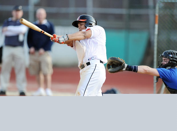 Washington High players took their wood bats to a national stage and found themselves at a disadvantage.