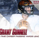 Grant Gunnell breaks Texas passing record