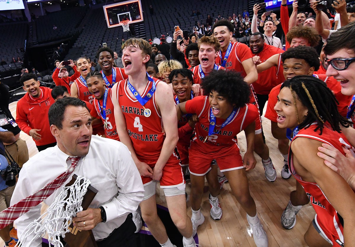 No. 6 Harvard-Westlake defeated No. 14 Salesian College Prep 50-45 Saturday in the CIF Open Division championship. (Photo: David Steutel)