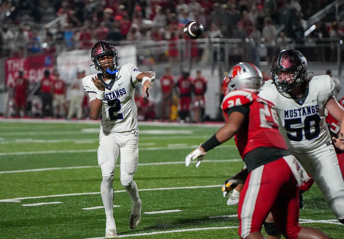 Pictured here playing for Lipscomb Academy in Tennessee last season, Auburn commit Deuce Knight of George County (Miss.) accounted for 659 yards and nine touchdowns in a 68-49 victory on Friday. (File photo: Brad Boland)